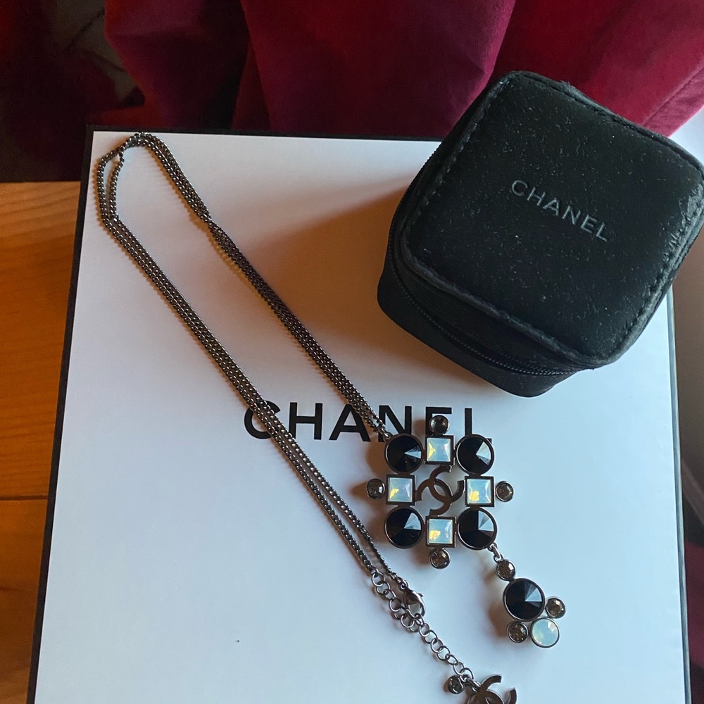 Chanel necklace (long)